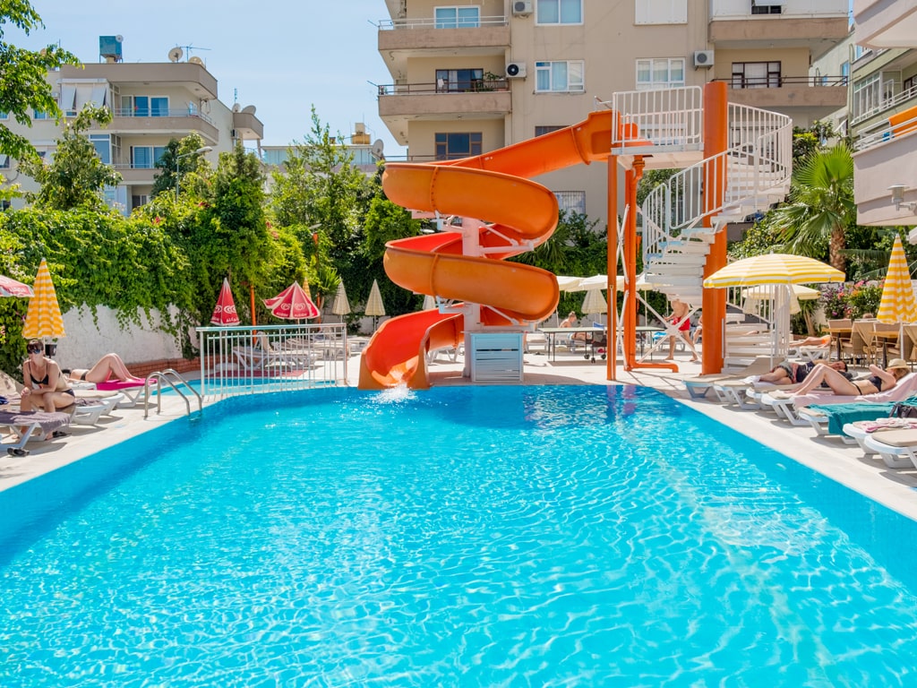 Bassenget og vannsklien