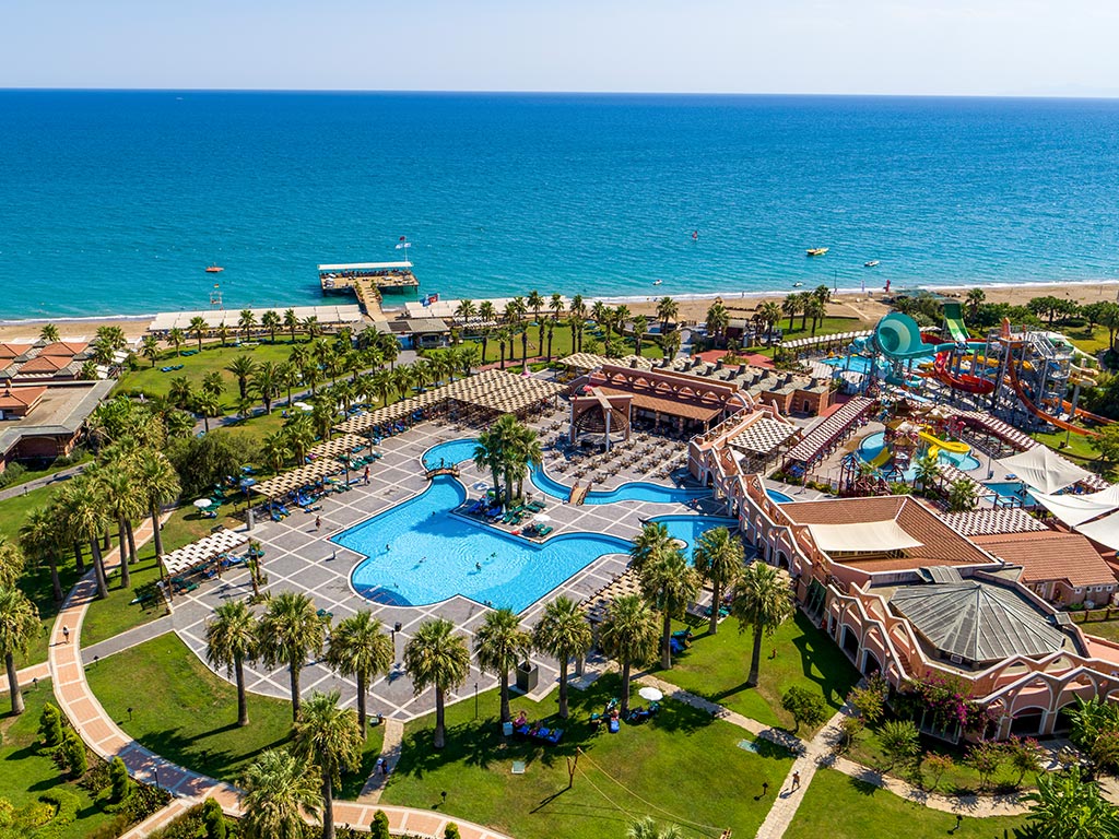 Hotellområdet og stranden